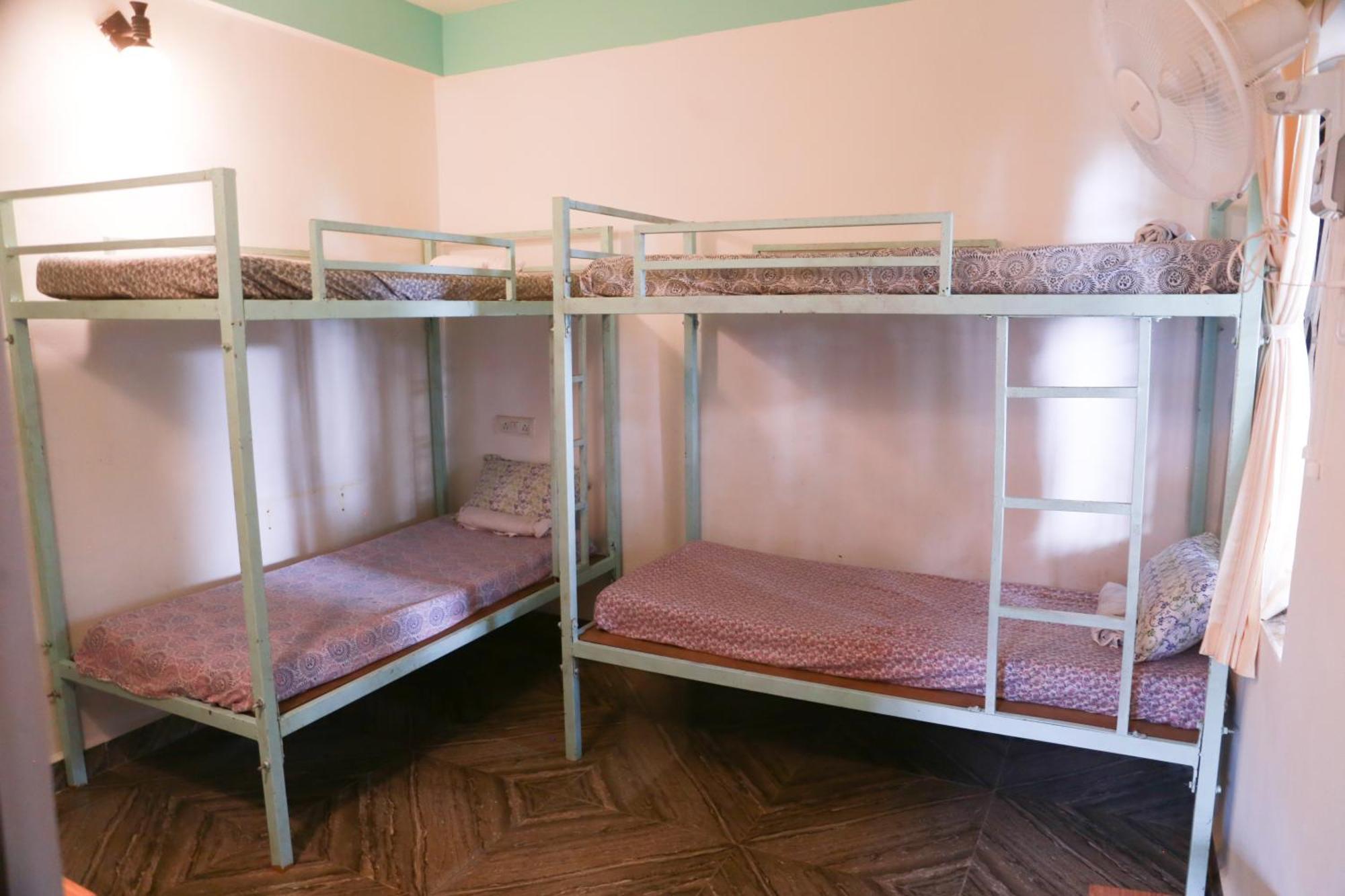 Kumbaya Beachside Hostel & Apartments At Arambol Beach Luaran gambar